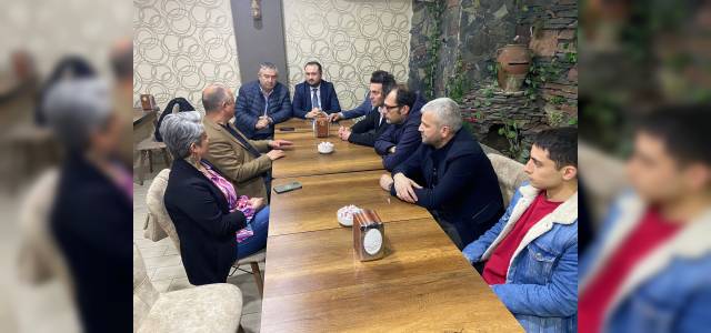 Milletvekili Adayı Murat Toycan Selçuk Gazetecilerle Bir araya geldi.